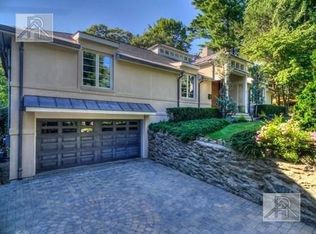 10 Gray Cliff Rd #1, Newton, MA 02459