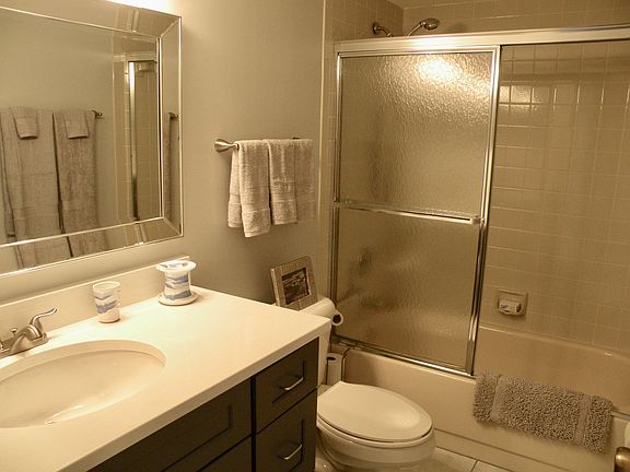 4th image of 10682 Gulf Shore Dr APT 202