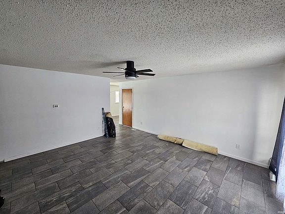 4th image of 8 N 21st St