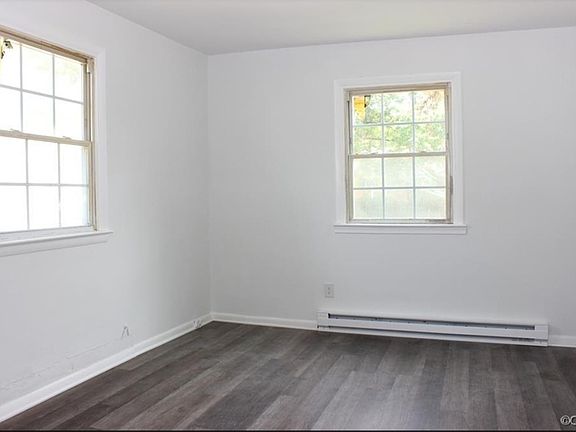 5th image of 2502 Raleigh St #B