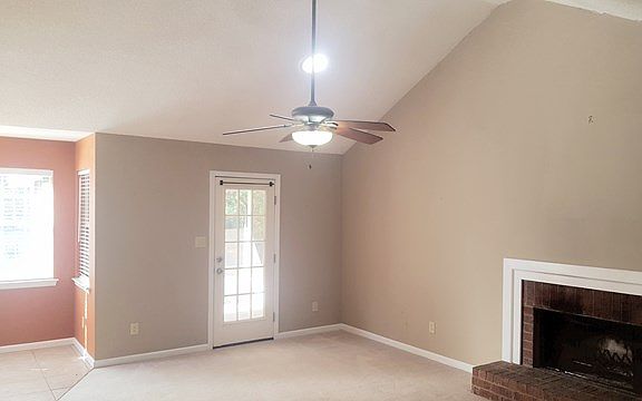 4th image of 514 Oak Chase Dr