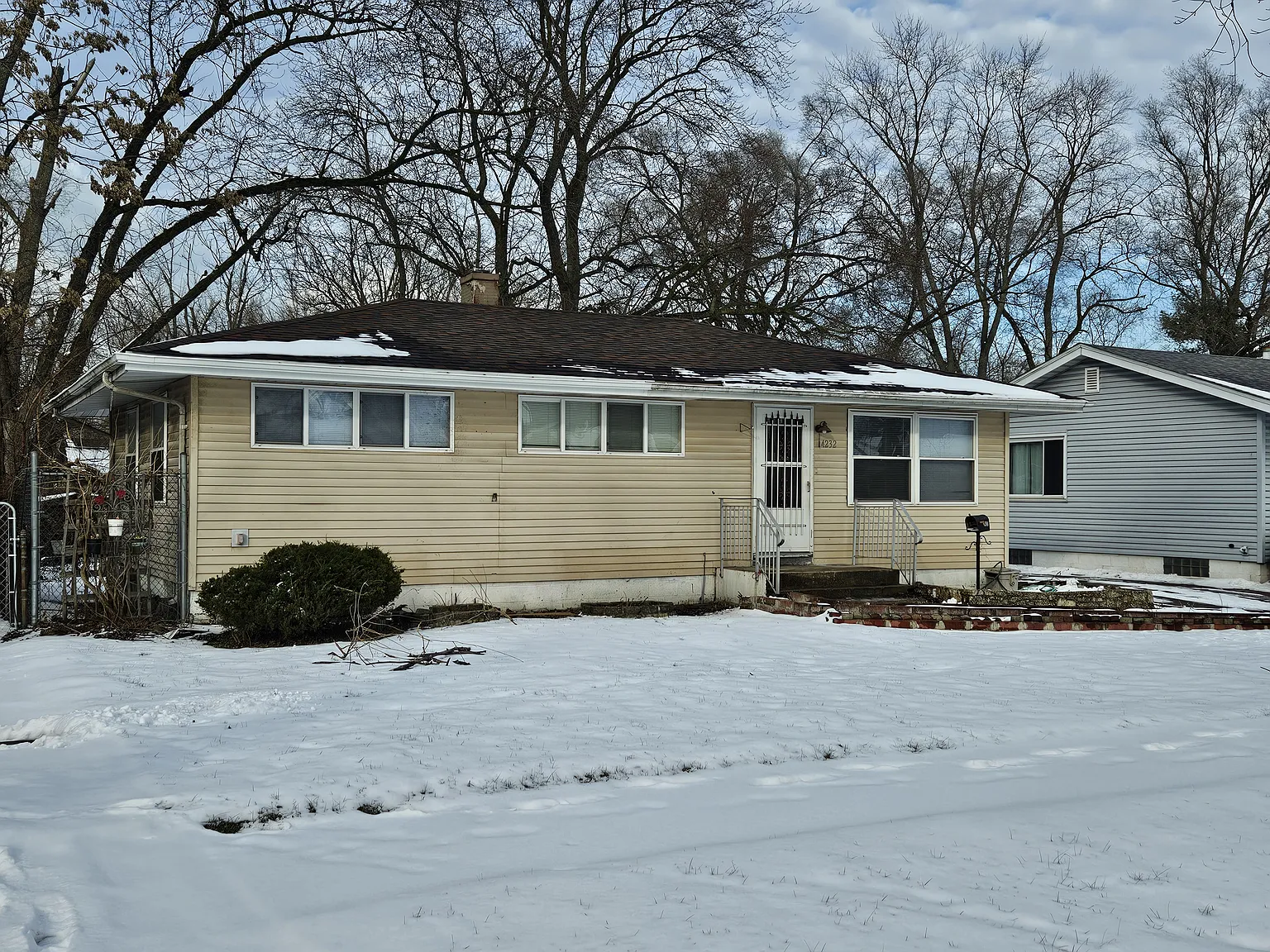 3 bed, 960 sqft, $1,500 — Photo 2
