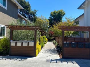 743 Roble Ave APT 02, Menlo Park, CA 94025