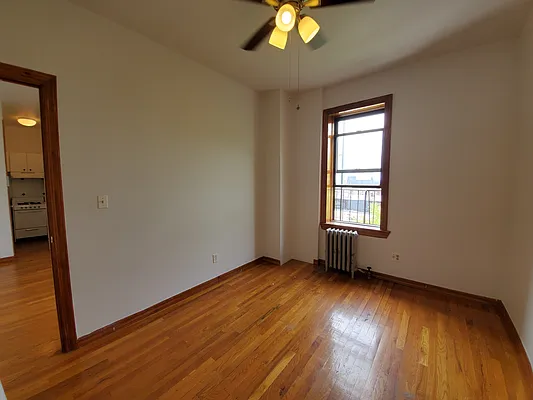 Rented by Ideal Properties Group | media 4