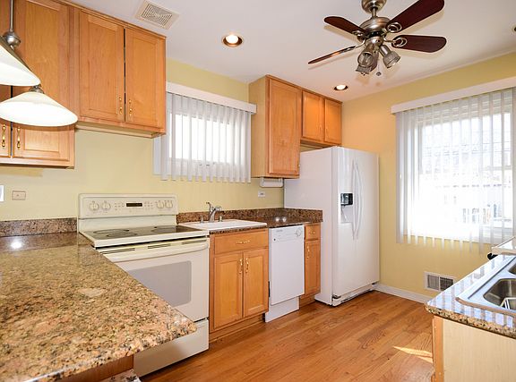 4th image of 8719 N Kedvale Ave