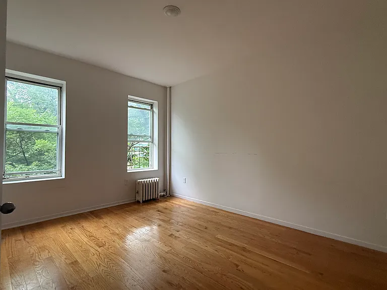 3620 Parsons Blvd #4E — Photo 5