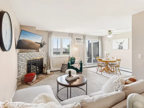 4350 Trenton Ln N APT 208, Plymouth, MN 55442