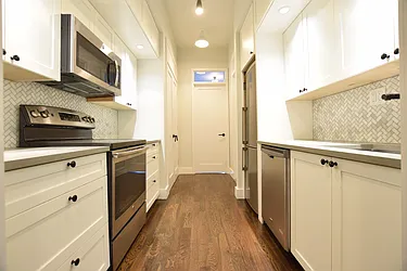 Rented by Guardian Realty Management Inc.