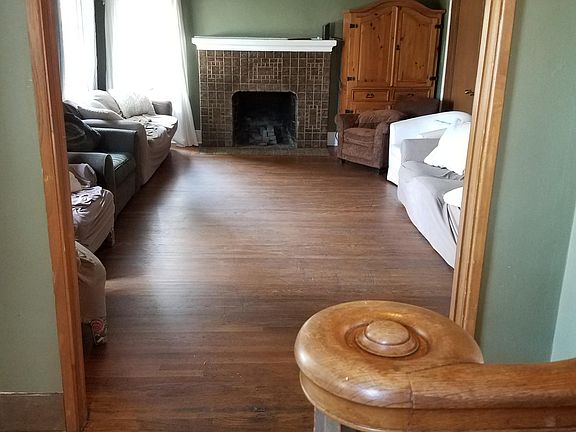 2nd image of 4751 18th Ave NE