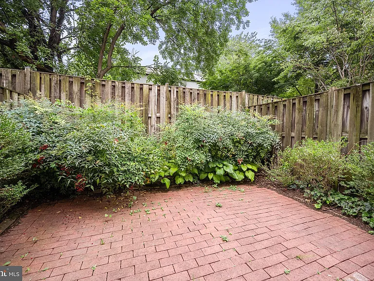 1530 34th St NW — Photo 14