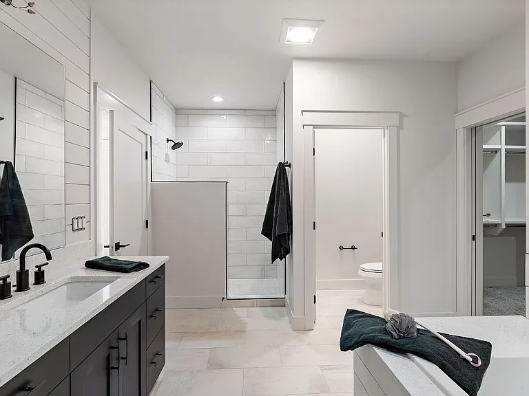 2510 W Iron Coop St #1 — Photo 46