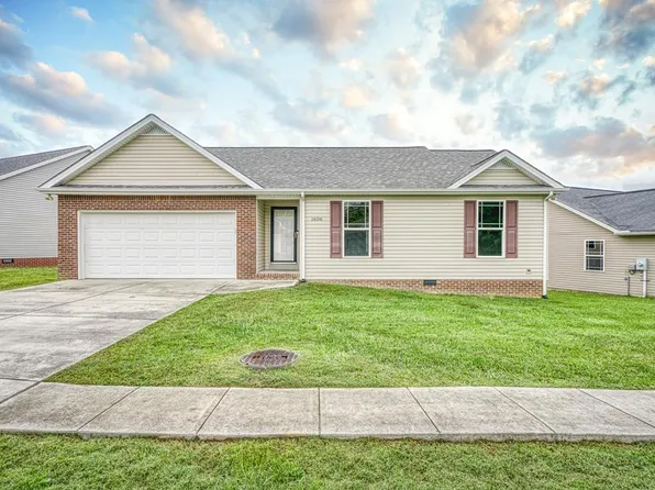 1606 Bobby Nichols Dr, Cookeville, TN 38506