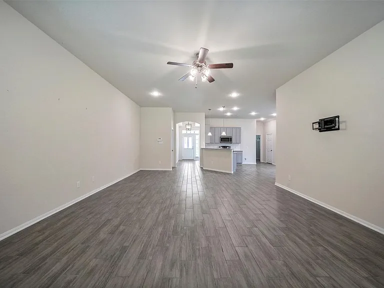 3227 Fairhaven Ln — Photo 9