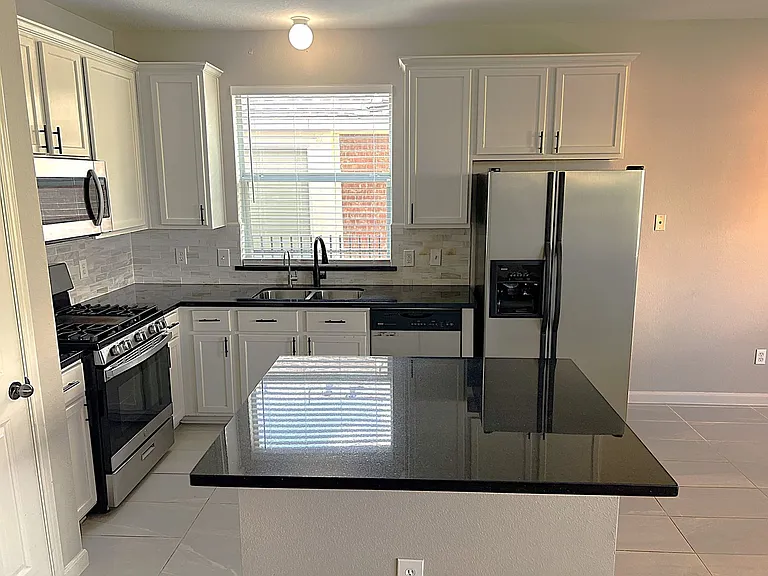 10634 Lyndon Meadows Dr — Photo 10