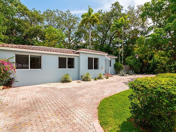2nd image of 2215 Tequesta Ln #0