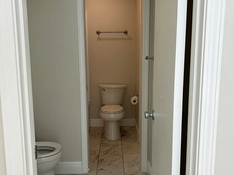 8101 Tippin Ave #F — Photo 10