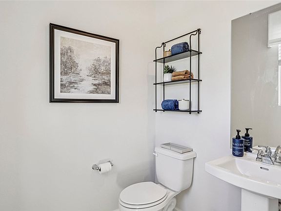 5th image of 349 Gleneagles Dr
