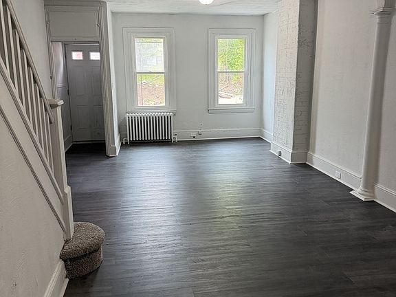 3rd image of 802 Smith St