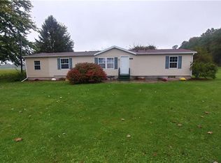 2707 Bastian Rd, Lyons, NY 14489