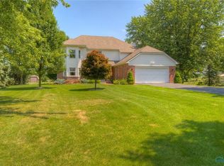 5241 Maplesburg Dr, Monclova, OH 43542