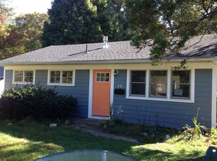 98 Lindley Ave, North Kingstown, RI 02852