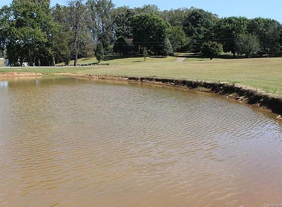 3rd image of 495 Old Mocksville Rd