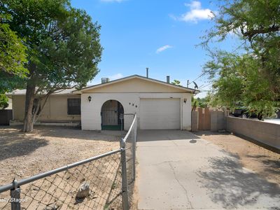 420 Regina Dr NW, Albuquerque, NM, 87105