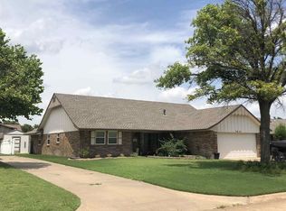 2814 Robin Rdg, Enid, OK 73703