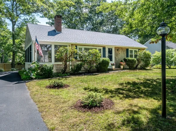 6 Security St, Barnstable, MA 02630