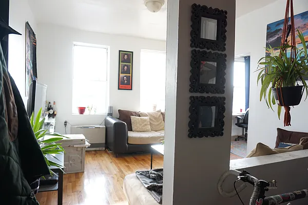 Rented by Rennit Inc. | media 14