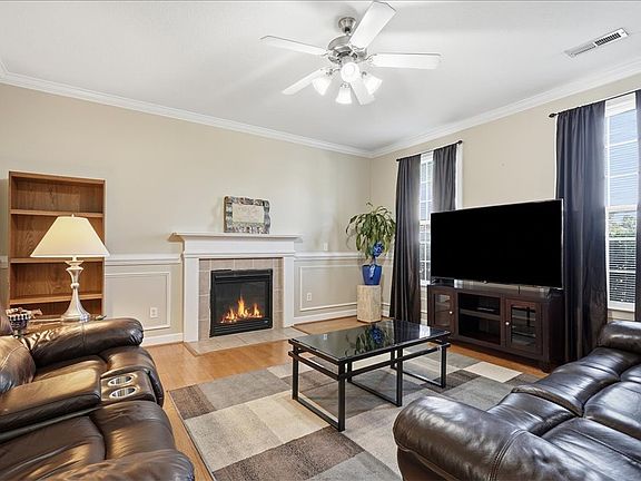 5th image of 116 Kingsdale Ct
