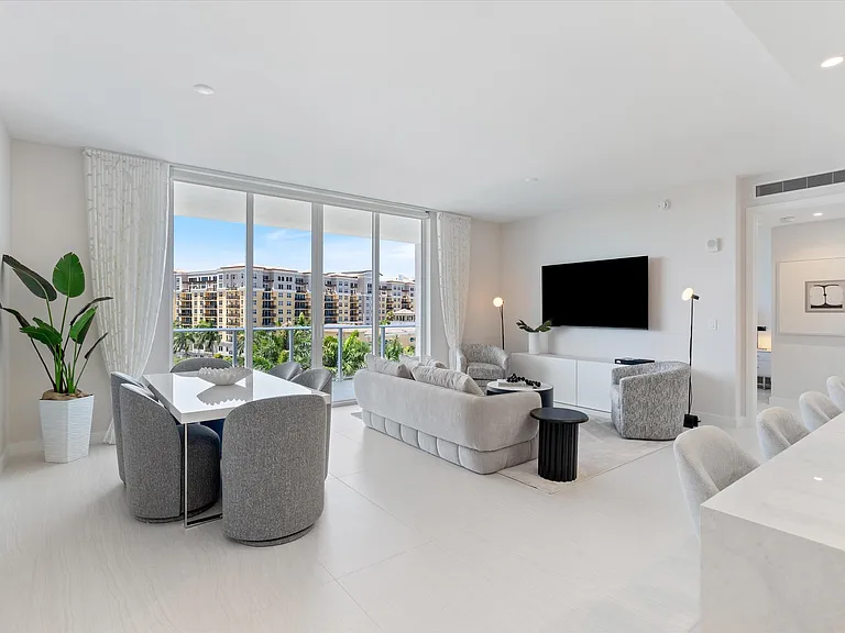 220 SE Mizner Blvd #604 — Photo 10