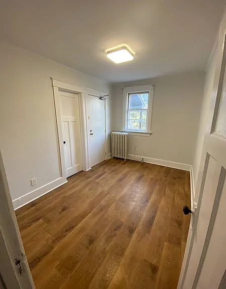 432 Queen St S #D — Photo 2