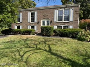 7205 Peppermill Ct, Spring Mill, KY 40228