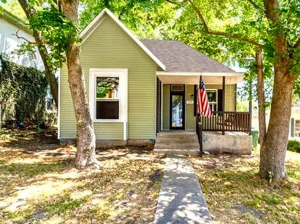 305 7th Street, Monett, MO 65708