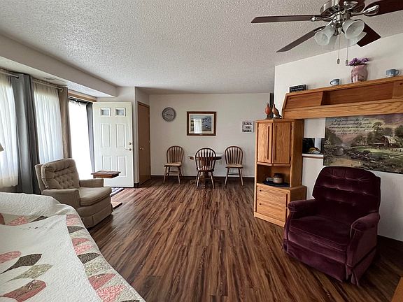 4th image of 520 S 1st Ave #101