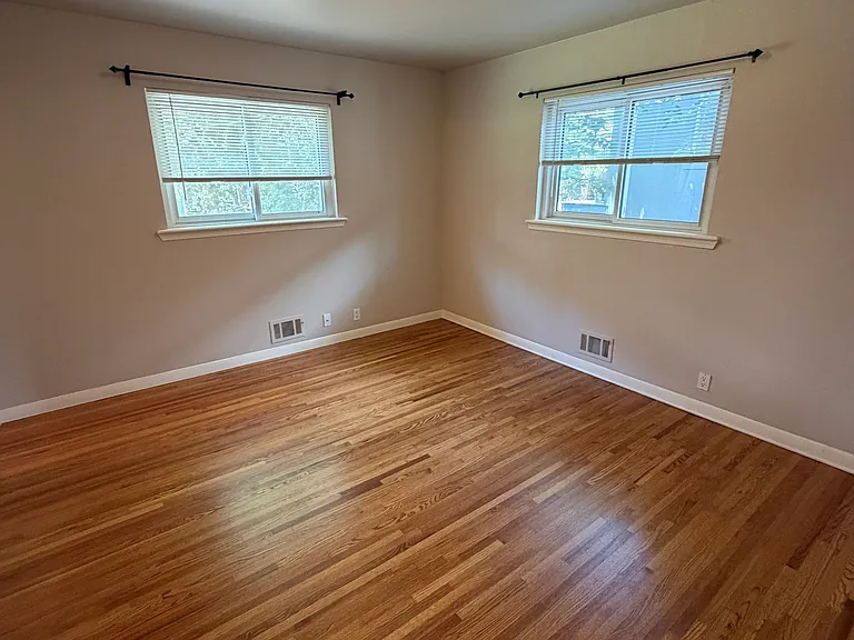 4660 E Wyoming Pl — Photo 21