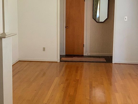 4th image of 3532 Flowers Dr