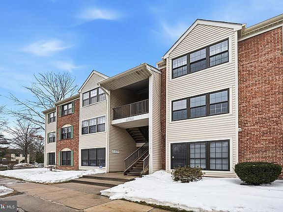 2nd image of 11 Gilpin Ct #167