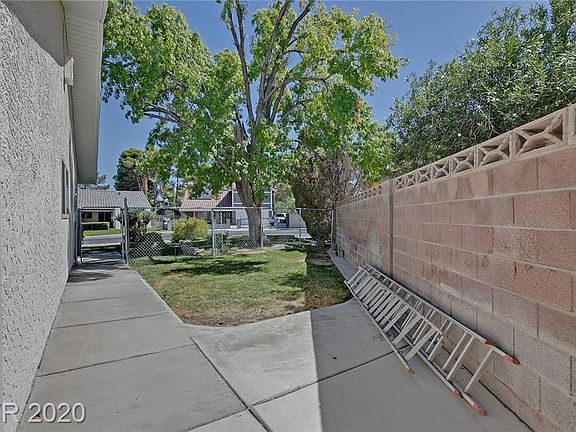 5th image of 3028 Brockington Dr
