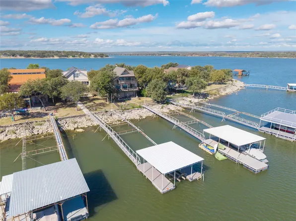 270 Hawk Ln, Brownwood, TX 76801