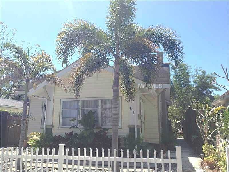 1st image of 218 12th Ave N