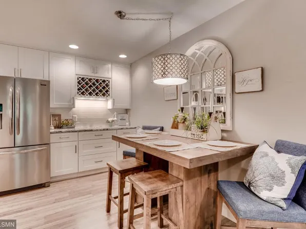 215 Barry Ave S APT 106, Wayzata, MN 55391