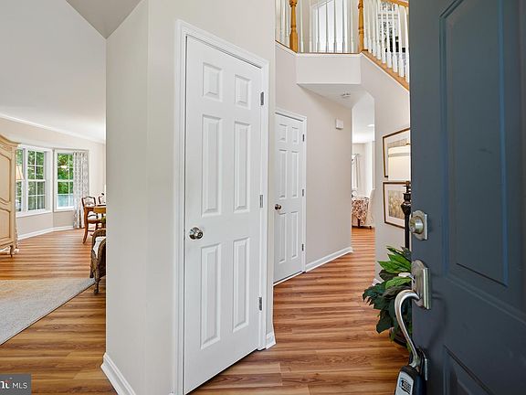 4th image of 7727 Roseberry Farm Dr