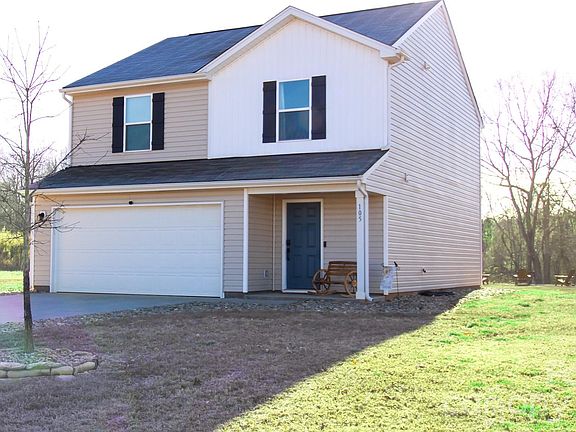2nd image of 105 Oak Crossing Dr