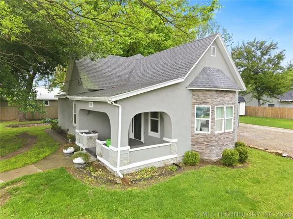 1116 W Elm St, Westville, OK 74965