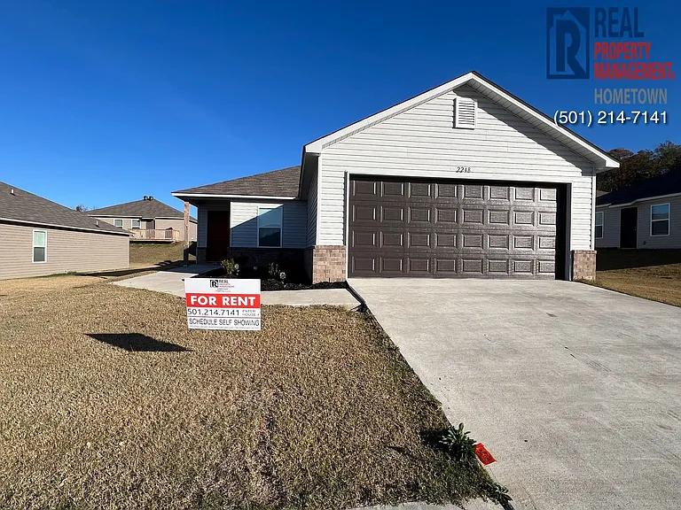 2248 Bentwood Dr — Photo 1