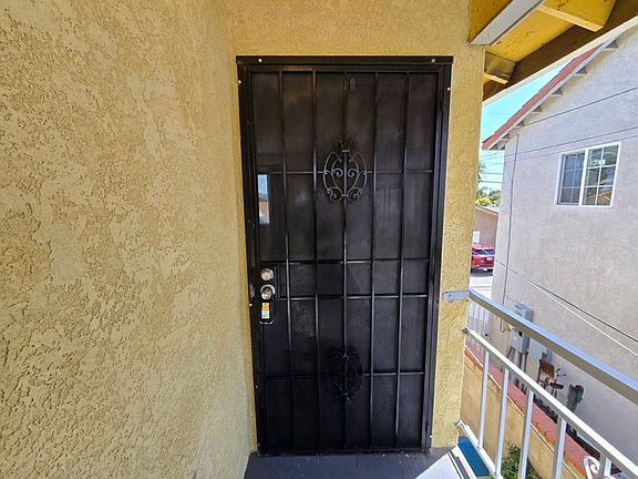 2nd image of 524 W Greenwood Ave #2