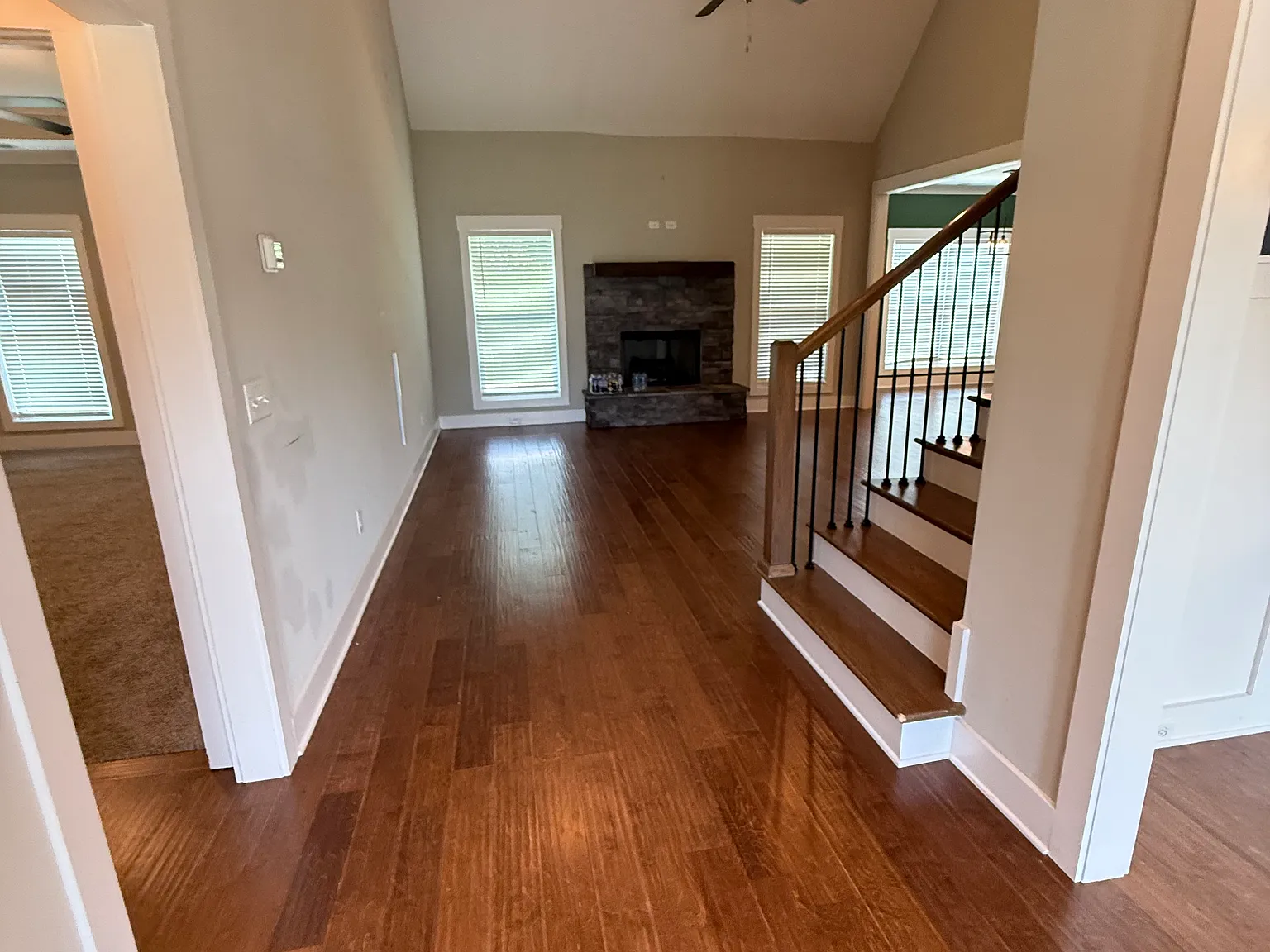 4 bed, 3.5 bath, 2962 sqft, $3,100 — Photo 2