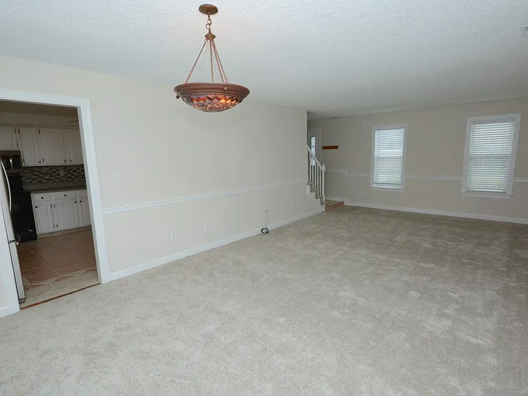 1217 Reardon Cir — Photo 38